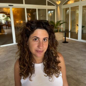 Babysitting job in Paris: babysitting job Halima