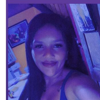 Niñera en Puntarenas: María