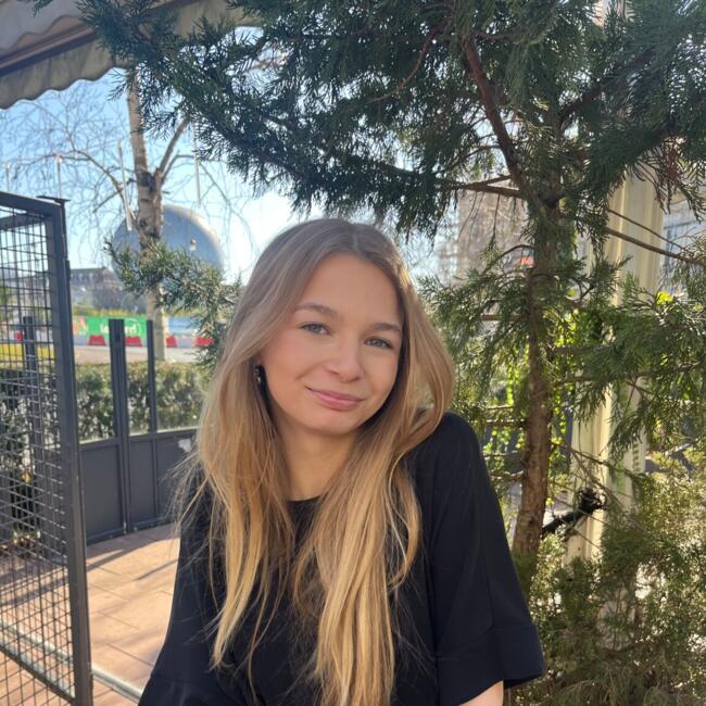 Babysitter in Reims: Lou-Anne