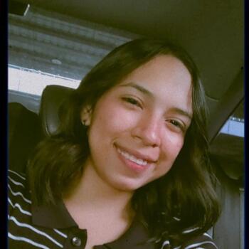 Babysitter in Buena Vista: María