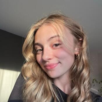 Babysitter in Bussac-sur-Charente: Anouck