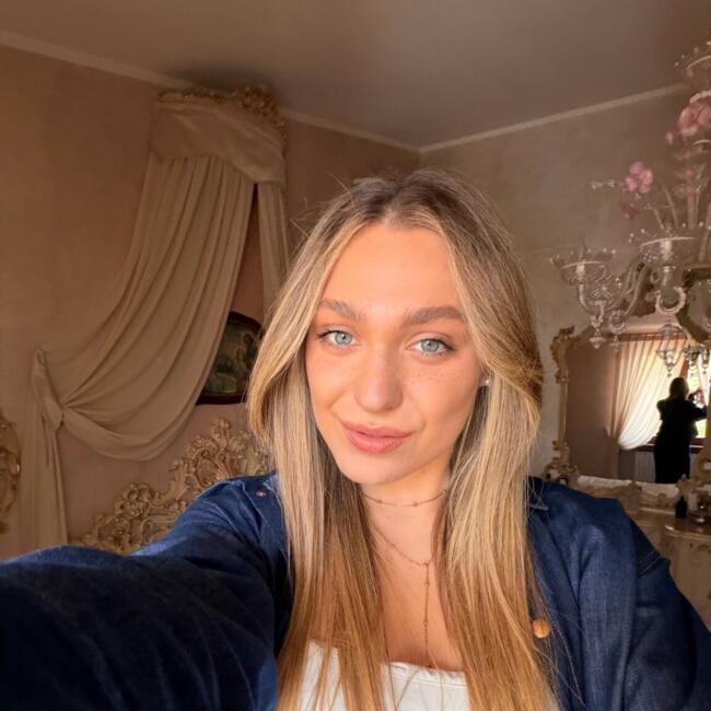 Babysitter in Castelli Calepio: Giulia