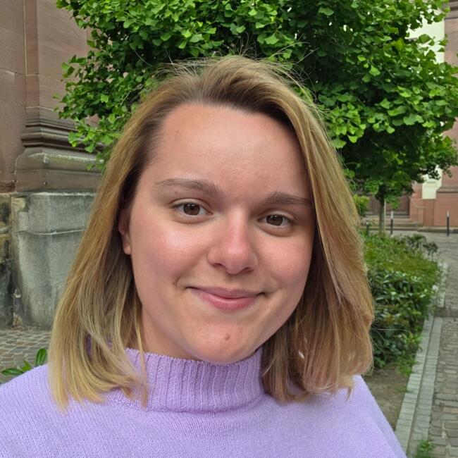 Babysitter in Mulhouse: Amandine