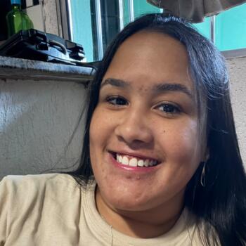 Babysitter in Jandira: Hellen Beatriz do Carmo