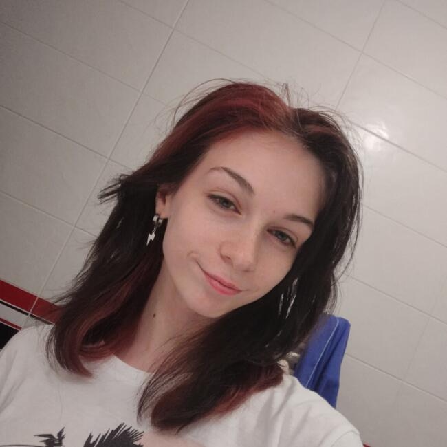 Babysitter in Rivières (Occitanie): Livia