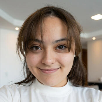 Babysitter Ponta Grossa: Luiza