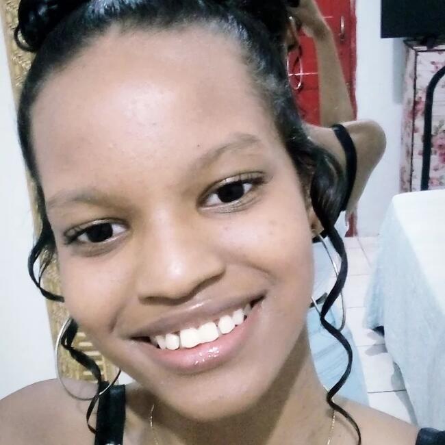 Babysitter in Governador Valadares: Kamilly