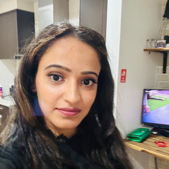 Babysitter in Brisbane: Chanchal