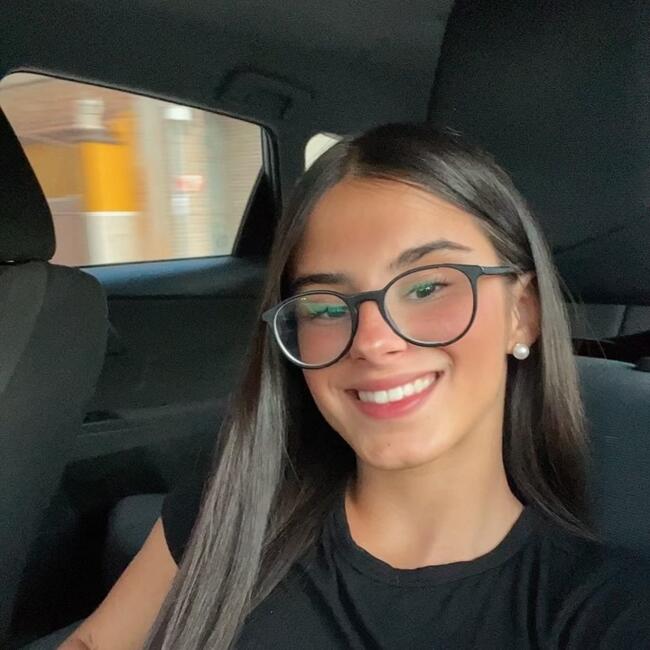 Babysitter in Granada: Carla