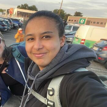 Babysitter in Cholet: Lana
