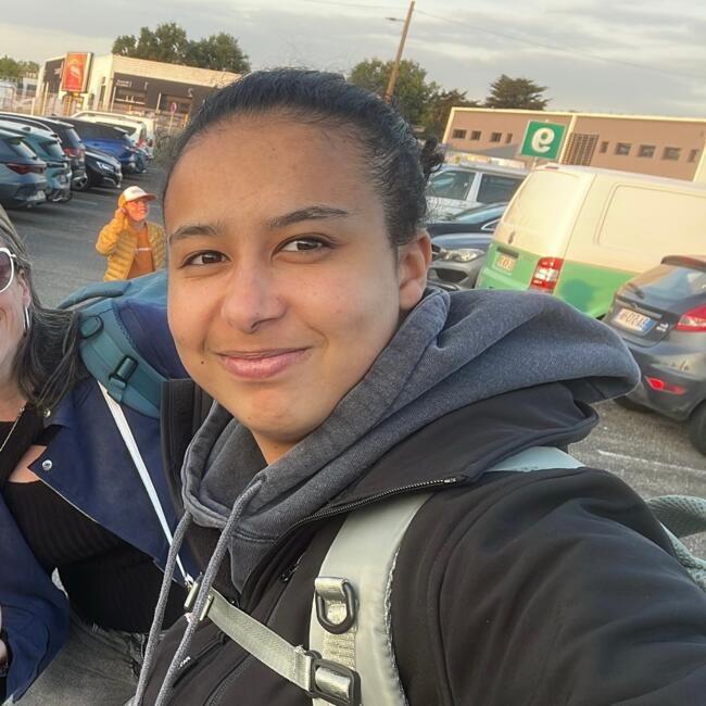 Babysitter in Cholet: Lana
