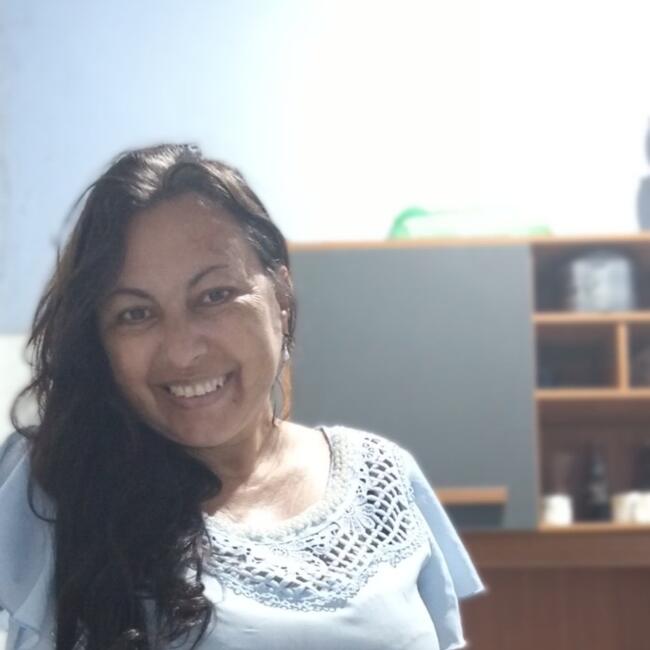 Babá em Itaguaí: Valeria