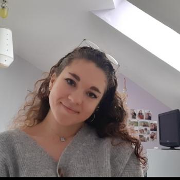 Babysitter in Fleurbaix: Julie