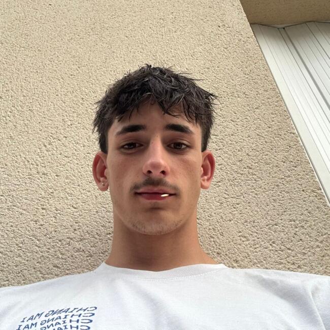 Babysitter in Saint-Pierre-des-Fleurs: Timao