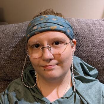 Babysitter in Saint Paul: Danni