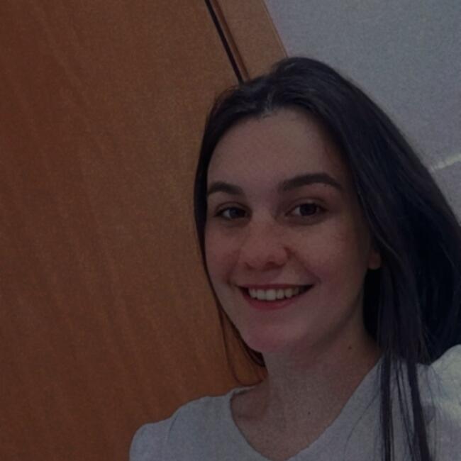 Babysitter in Caxias do Sul: Julia