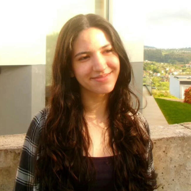 Babysitter em Santa Marta (Distrito do Porto): Letícia