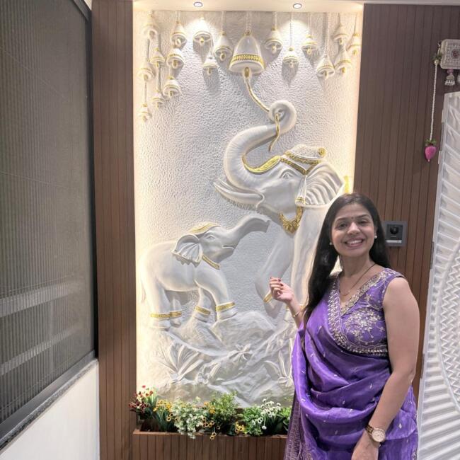 अहमदाबाद में बेबीसिटिंग की नौकरी: Latasha