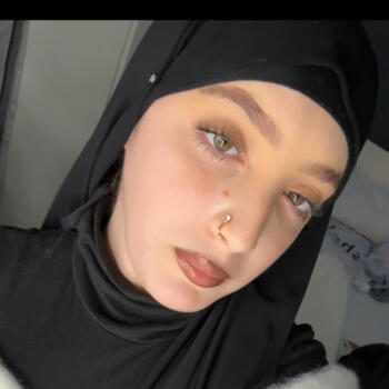 Babysitter in Lyon: Kahina