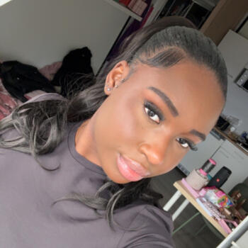 Oppas Dordrecht: Tigui