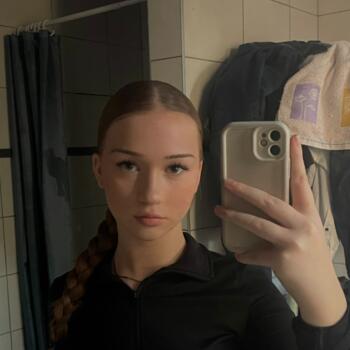 Babysitter in Châtelet: Chelsea