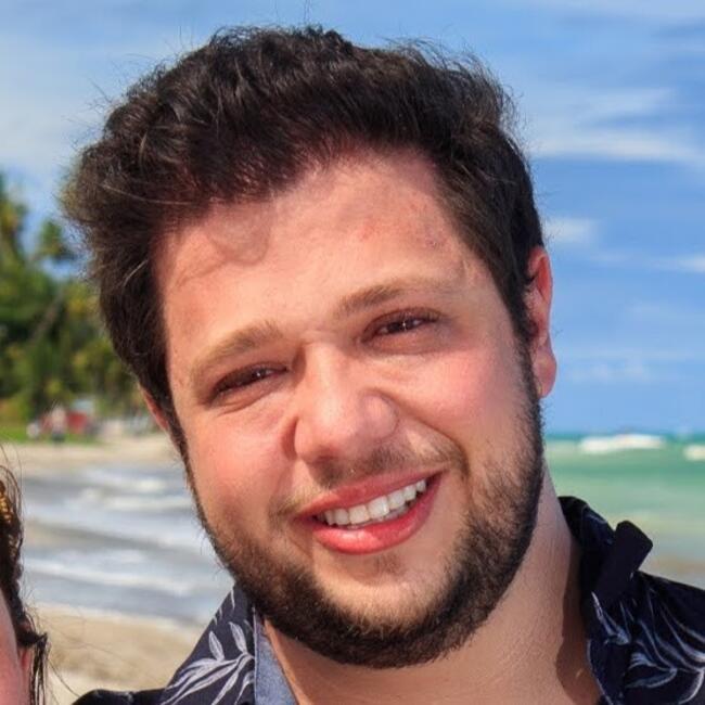 Emprego de babá em Votorantim: Lucas
