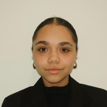 Babysitter em Lisboa: Laura