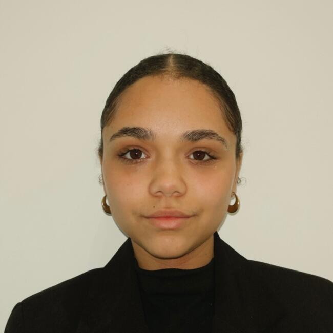 Babysitter em Lisboa: Laura