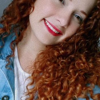 Babysitter Itajaí: Lauana kelly