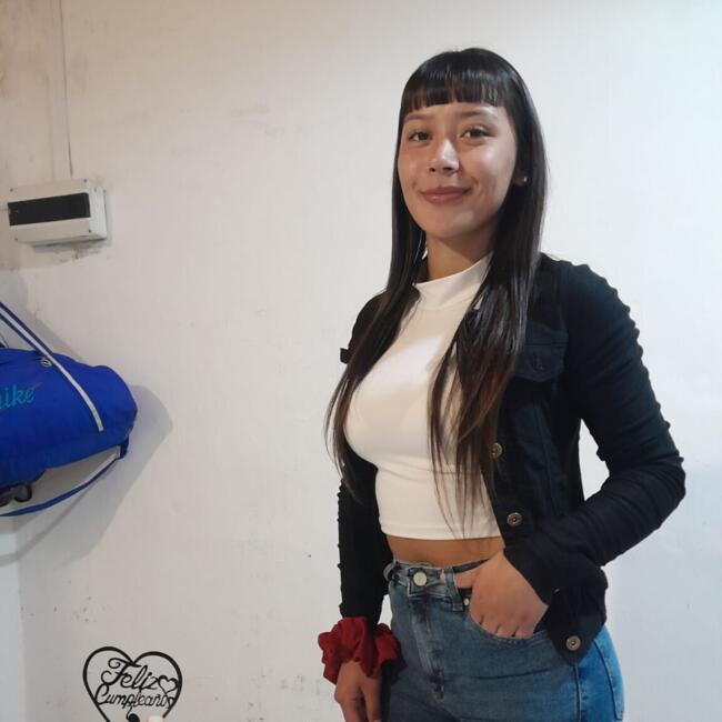 Babysitter in Pilar: Estefania