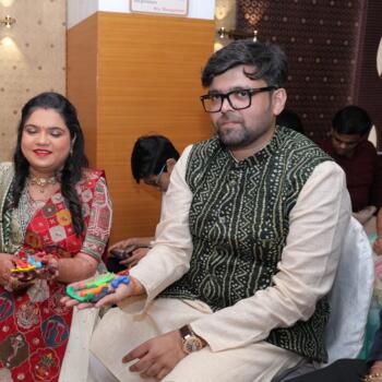 अहमदाबाद में बेबीसिटिंग की नौकरी: बेबीसिटिंग से जुड़े काम Sanket