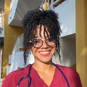 Babysitter in Cartagena: Shaylyn
