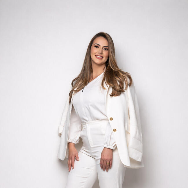 Emprego de babá em Joinville: Marilia