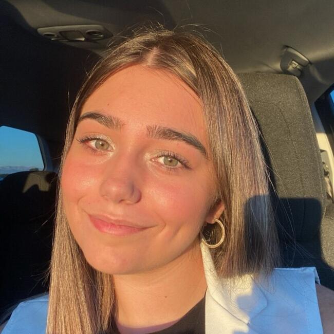 Babysitter in Seville: Nerea