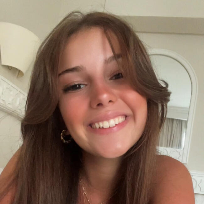 Babysitter in Toulouse: Samantha