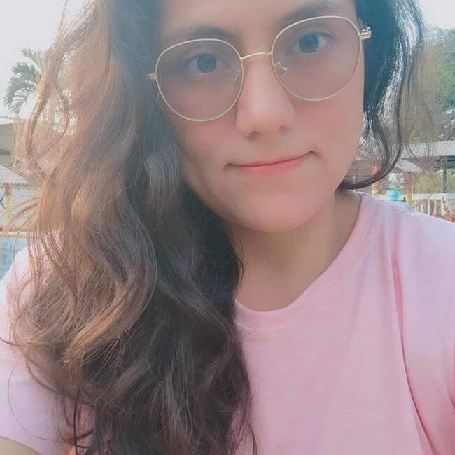 Nanny in Rubí: Erika Elizabeth