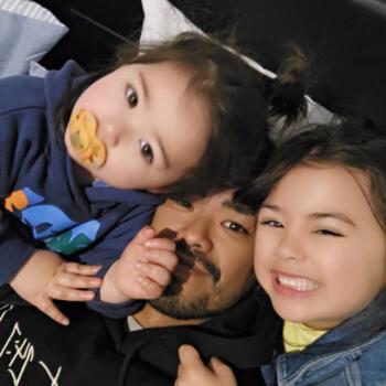 Babysitting job in Pakenham East: babysitting job Jowell