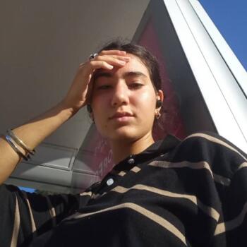 Babysitter in Paço de Arcos: Maria Fernanda