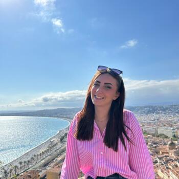 Babysitter in Saint-Sylvestre-sur-Lot: Madeline