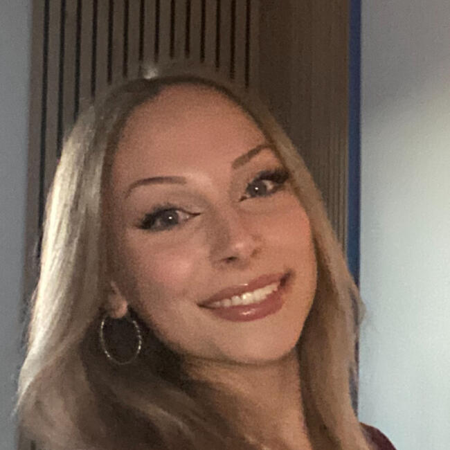 Babysitter in Saint-Avertin: Ninon