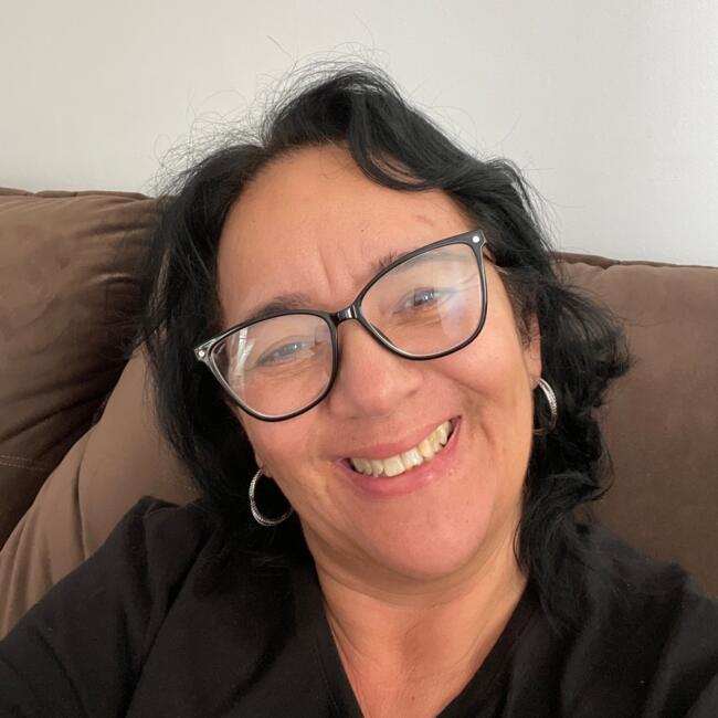 Babysitter in Curitiba: Elisabete