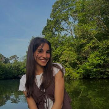 Babysitter in Saint-Leu-la-Forêt: Aya