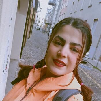Babysitter in Padova: NARGES SADAT