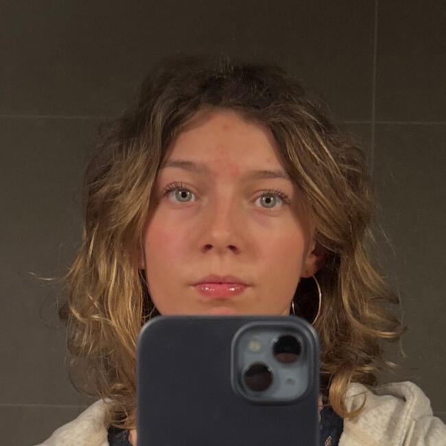 Babysitter in Strassen: Camilla