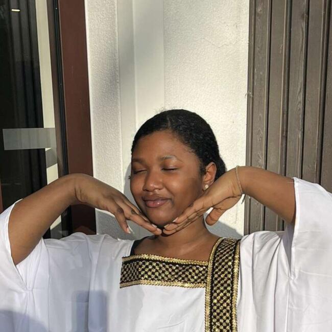 Babysitter in Nanterre: Idy