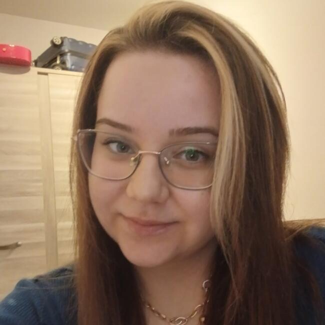 Babysitter in Opwijk: Esra