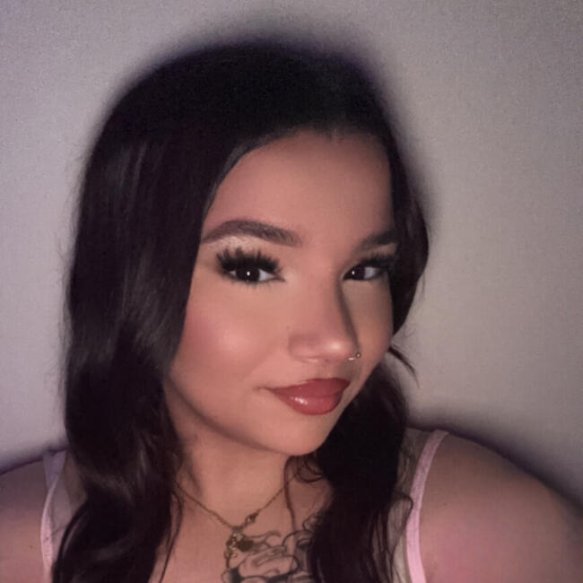 Babysitter in Villeneuve-la-Garenne: Yasmine