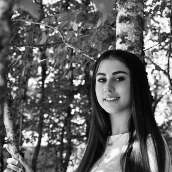 Babysitter Saint-Germain-de-Lusignan: Lou Anne