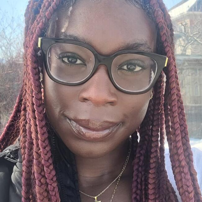 Baby-sitter in Woodbridge: Ekinadose