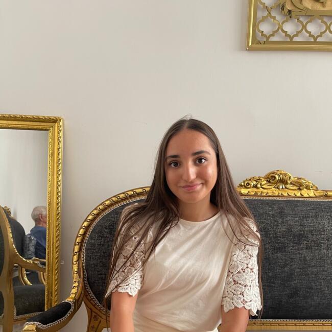 Babysitter in Villeneuve-d'Ascq: Aziza